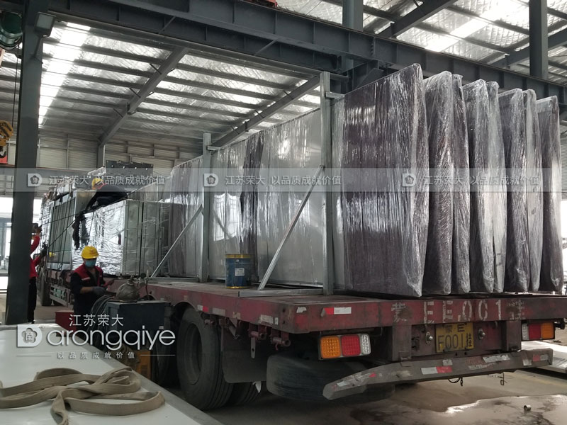 揚州第三批智能候車亭發(fā)貨