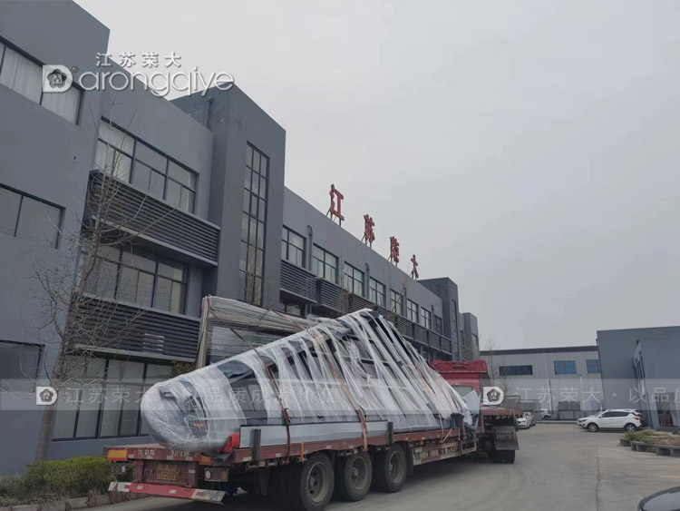 上海智能公交站臺發(fā)貨