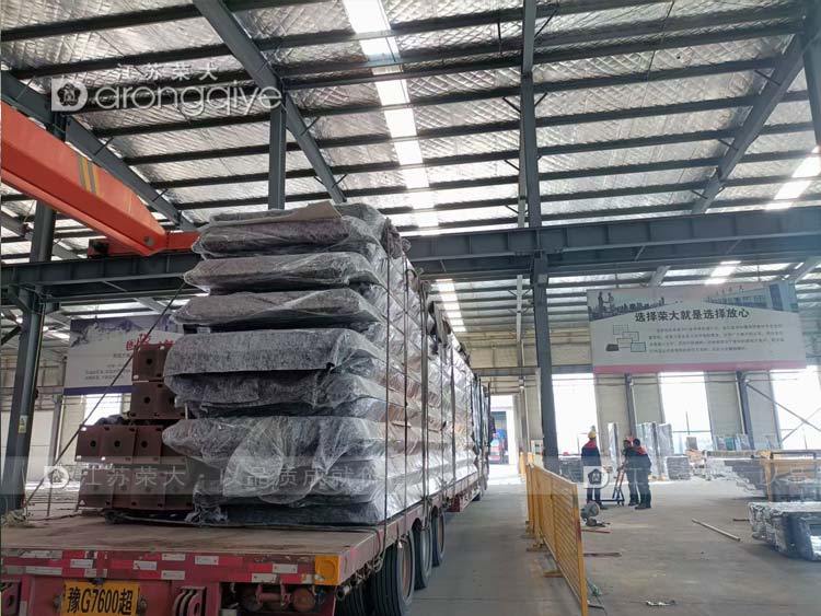 榮大候車(chē)亭生產(chǎn)發(fā)貨案例